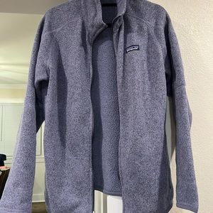 Women’s Patagonia fleece zip up jacket.